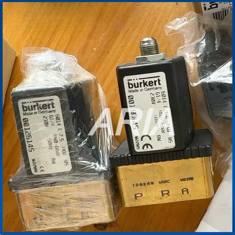 burkert-6014-solenoid-valve-00126145-g1-4-inch-00125336-brass-valve-body-230vac