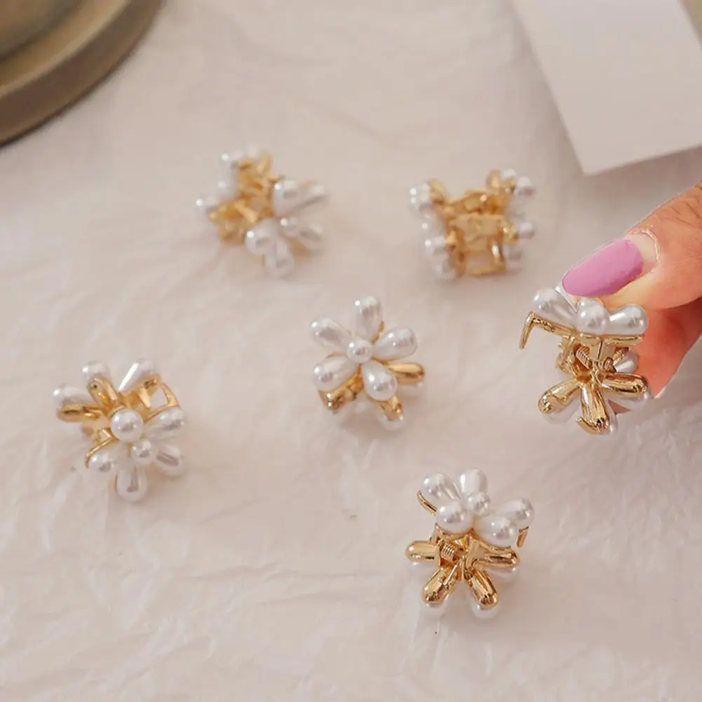 Bangs Clip Ideal Gift Mini Claw Clip High Gloss Hair Accessories Attractive Mini Faux Pearl Flower Girls Side Hair Clip