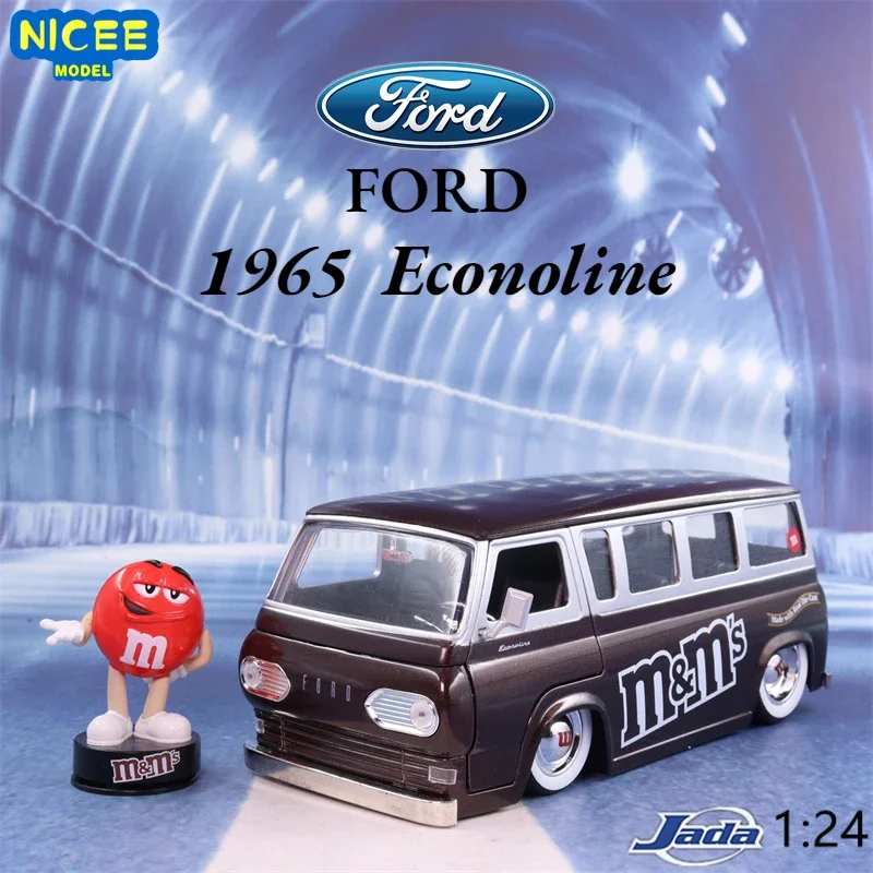 1:24 M&M'S 1965 Ford Econoline High Simulation Diecast Car Metal Alloy Model Car Toys For Children Gift Collection J106