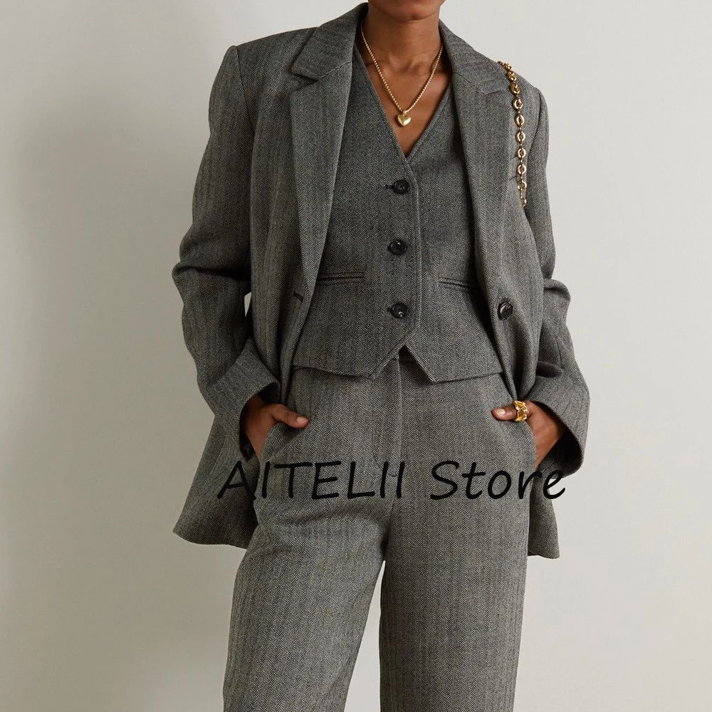 

Отличные костюмы Femme Элегантный женский костюм с узором «елочка» Элегантные женские костюмы Комплект из 3 предметов Женский костюм Femme Комплекты ансамблей