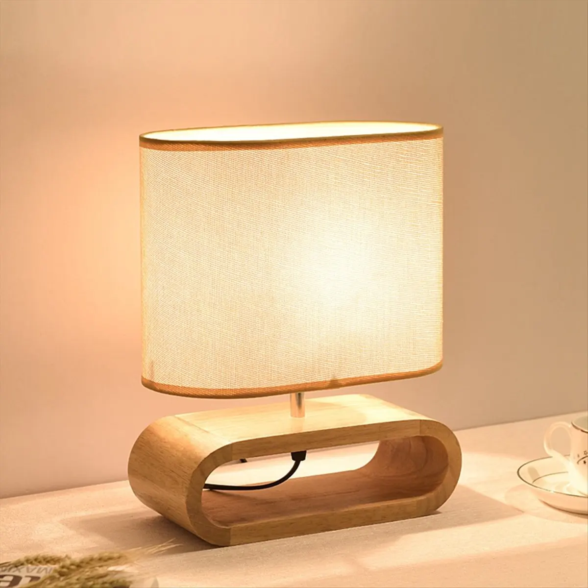 Stable- Nightstand Table Lamp with E27 Warm Light Nordic Wood Base Table Lamp Cloth Lampshade Table Lightsdesk Lamp EU Plug