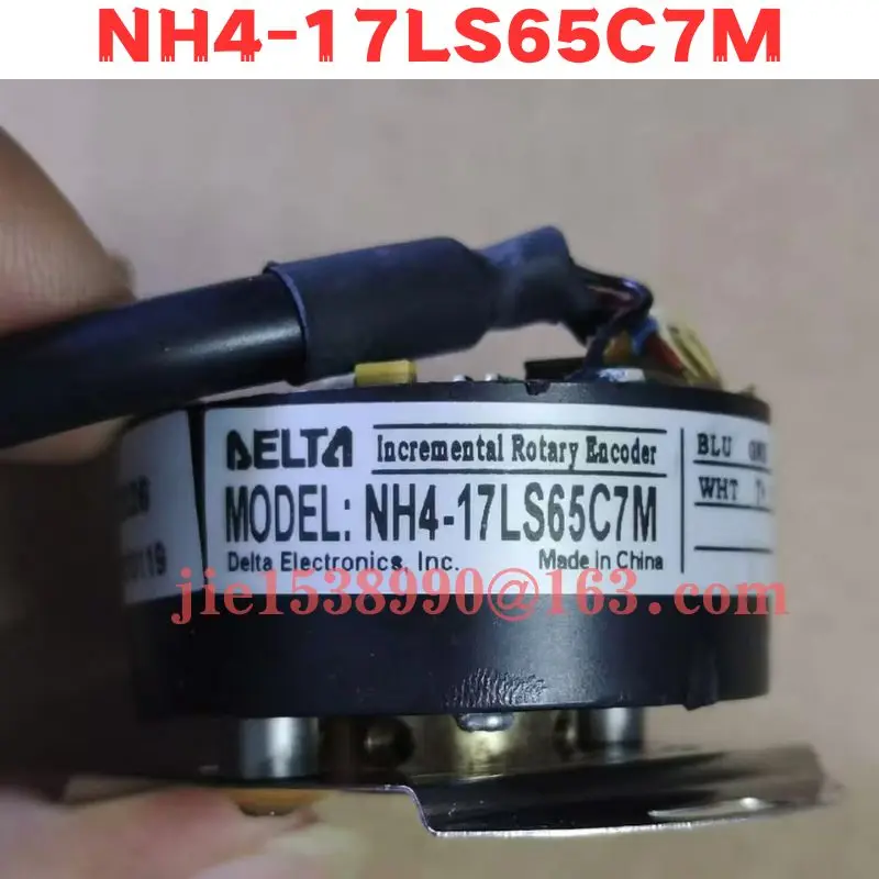 Used Encoder NH4-17LS65C7M Normal Function Tested OK