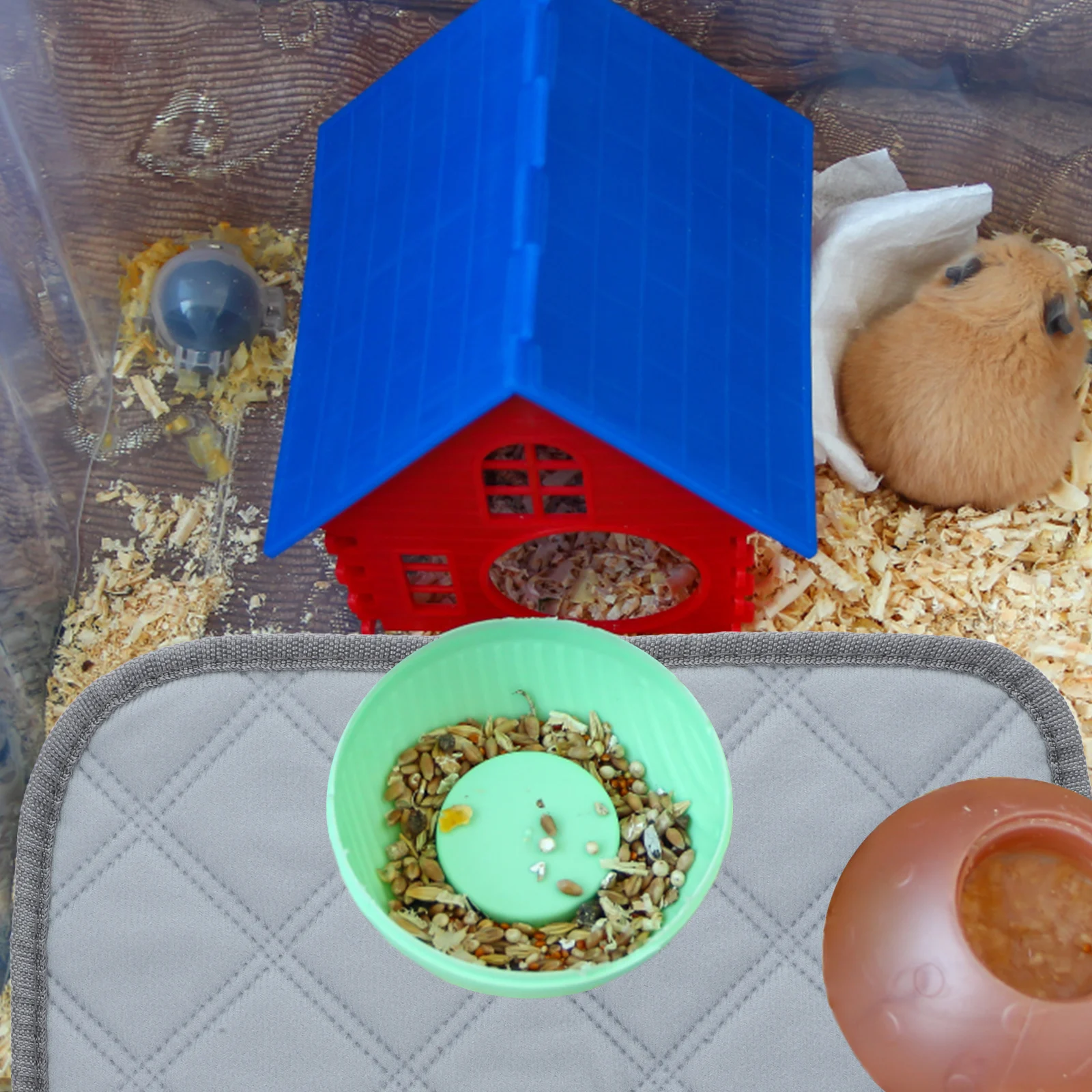 

4pcs Pet Pad Reusable Guinea Pig Cage Liners Hamster Bedding Small Pet Supplies Breathable Hamster Pee Pads Waterproof