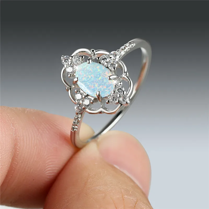 Vintage Hollow Flower Engagement Ring White Blue Opal Oval Stone Ring Dainty Silver Color Wedding Rings For Women Bridal Jewelry