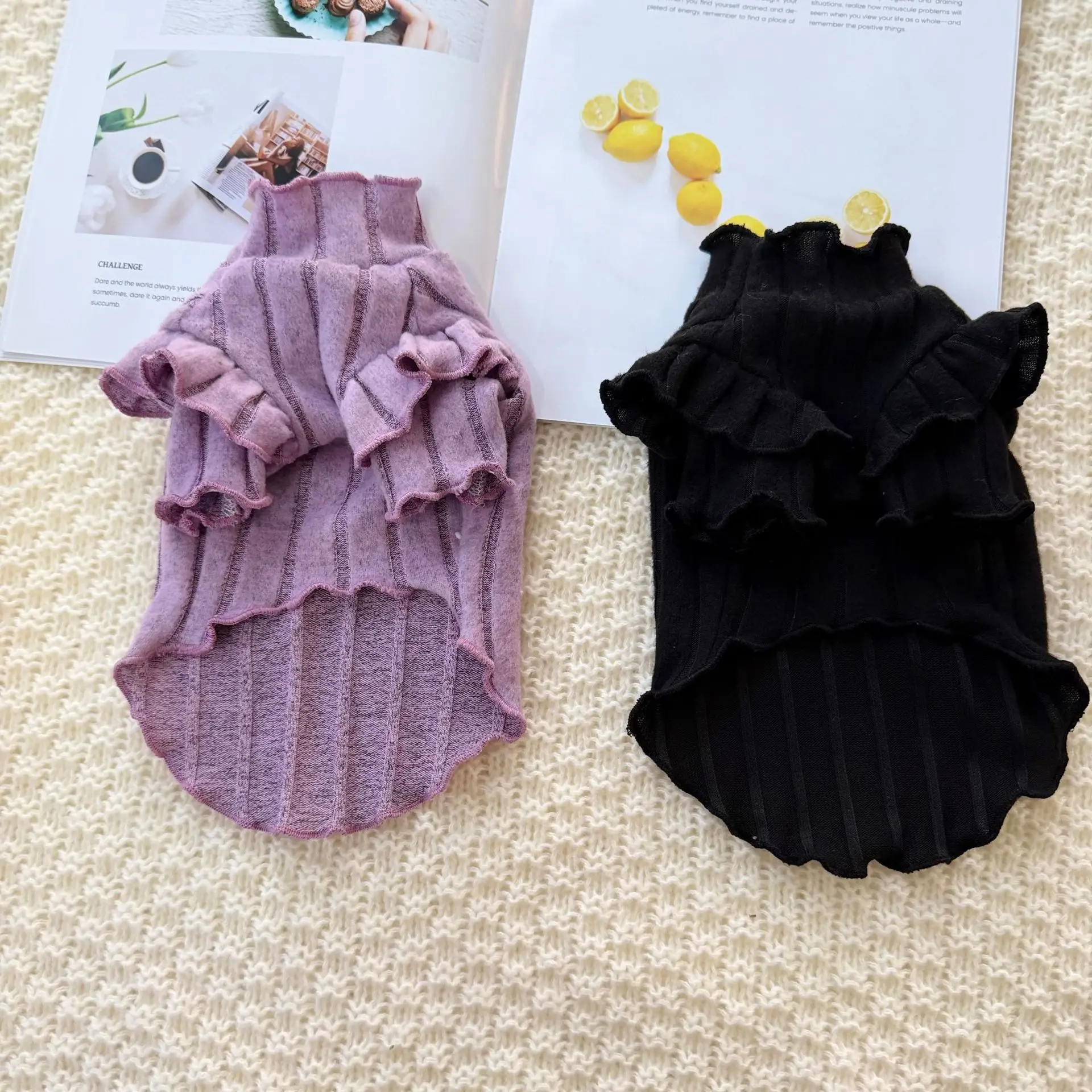 

Autumn and Winter Pet Home Lace Base Shirt Cat Teddy Elastic High Neck T-shirt Dog Clothes for Small Dogs Puppy Clothes