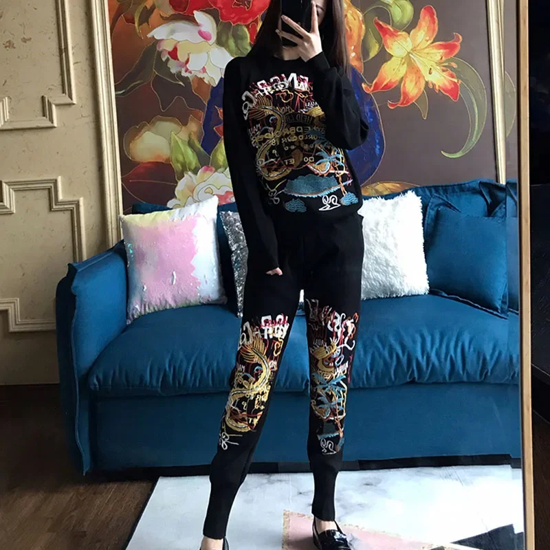 

Модный женский черный вязаный спортивный костюм, свитер с длинными рукавами и ручной вышивкой, вязаные брюки-карандаш, повседневный свободный комплект, женский