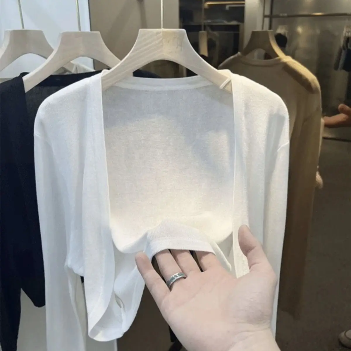 1pcs Women Fairy Style Solid Ice Silk Knit Cardigan Female Long Sleeve Sunscreen Sweet  V-neck Loose Air Conditioned Shirts Top