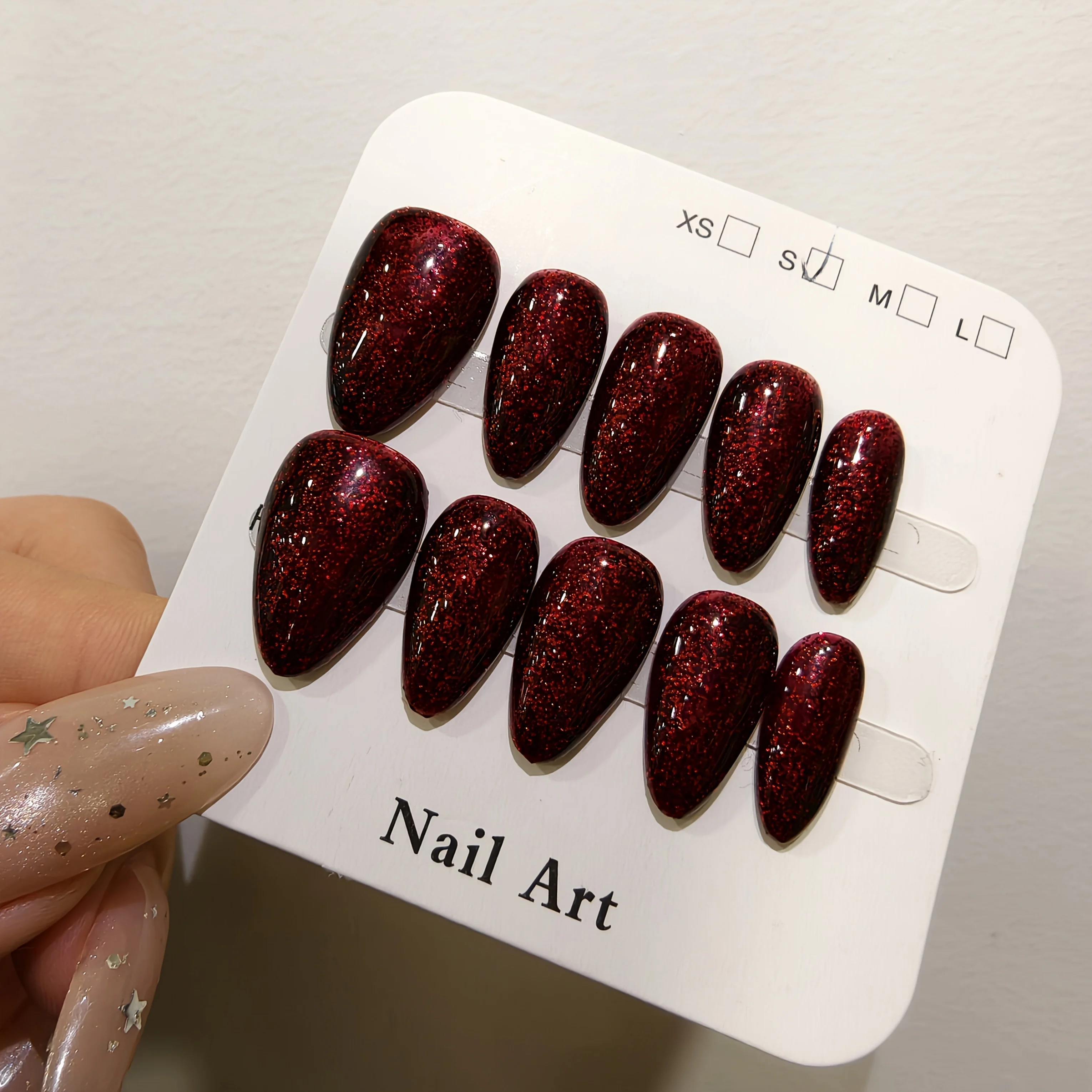 

10 шт., ручная работа, накладные ногти «кошачий глаз», рубиновые темные накладные ногти, короткие миндалевидные типсы с полным покрытием для женщин и девочек, накладные ногти