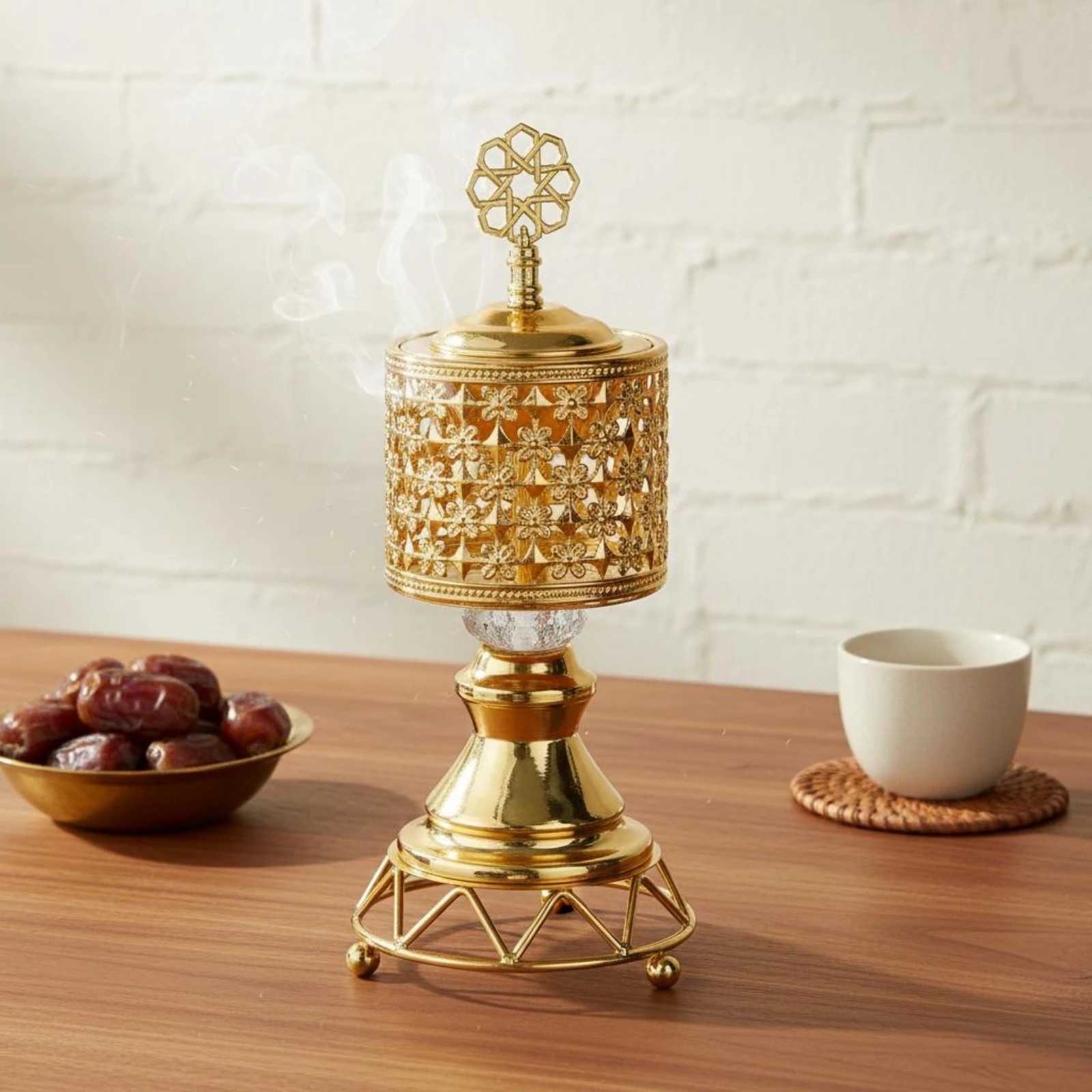 Charcoal Incense Burner Decorative Design Arabic Incense Burner Metal Censer Gold Finish Desktop Decor for Living Room, Office
