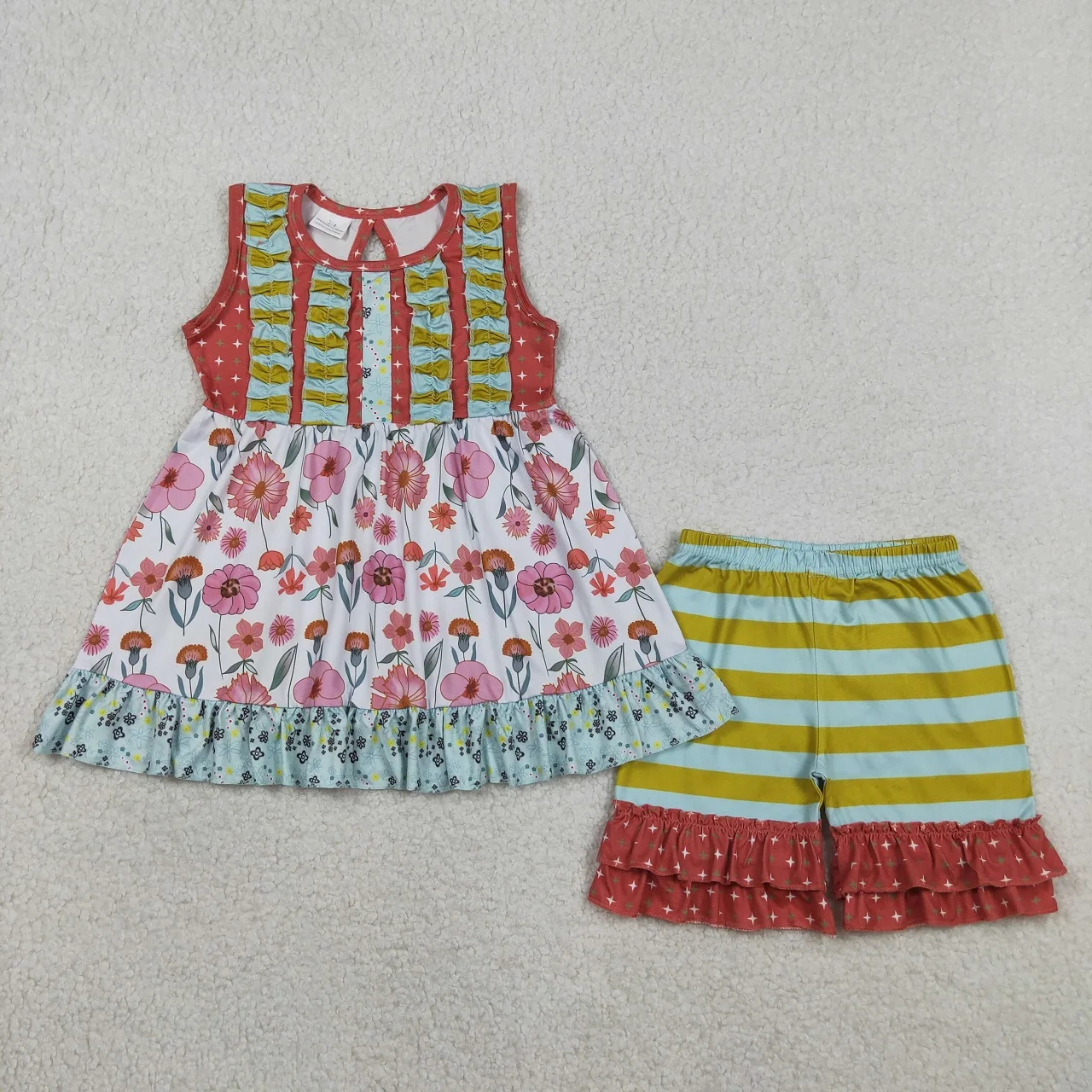 atacado-conjunto-infantil-feminino-de-verao-com-blusa-regata-de-babados-e-shorts-listrado-para-bebes-e-criancas