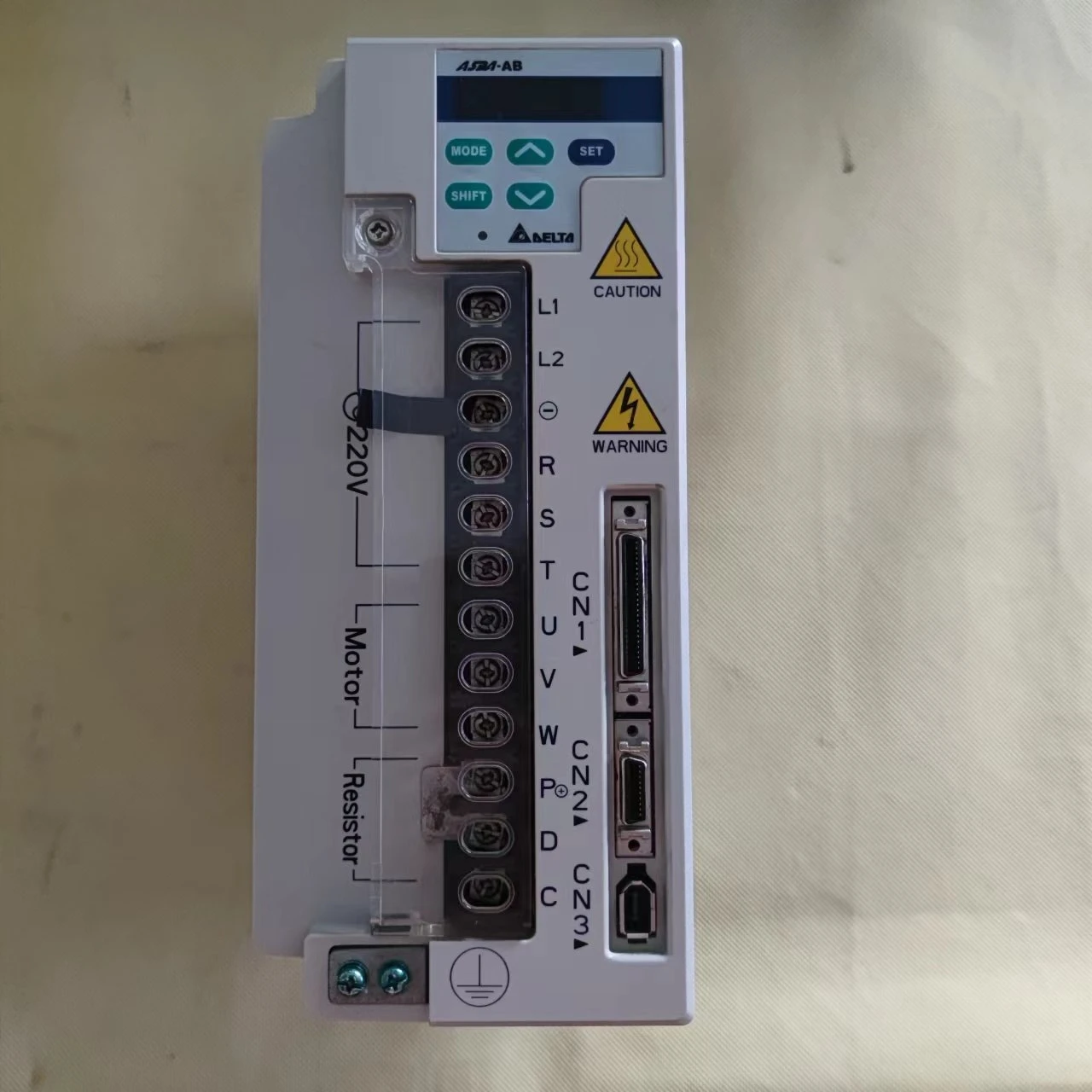 Set motore servoazionamento Delta da 2000 Watt ASD-A2023-AB/ECMA-E31320PS