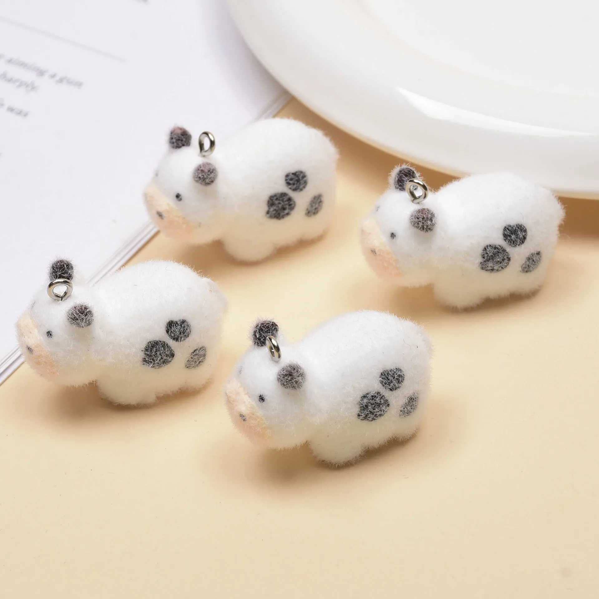 

20pcs Cute Flocked White horse cattle Charms Cartoon Resin Animal doll Pendant for Phone Bag Keychain Earrings Diy Jewelry Make