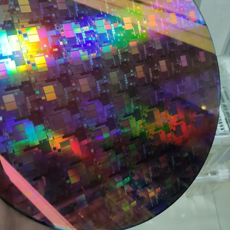 

14Nm 12-Φ, литографический чип, неизолированный чип 12-дюймовая литографическая пластина 12-дюймовые вафли 1 шт.