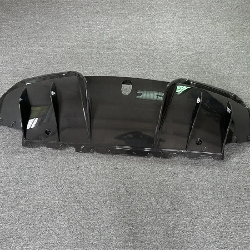 Suitable for the new Ferrari 296GTB modified small surround OEM dry carbon fiber side skirt 296GTB side shovel