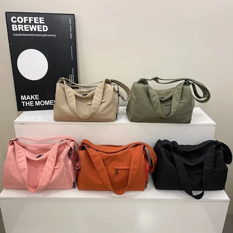 

Fashion Casual Solid Color Zipper Large Capacity Shoulder Bags 2026 High Quality Sweet Hot Trendy Youth Women's Crossbody Bags