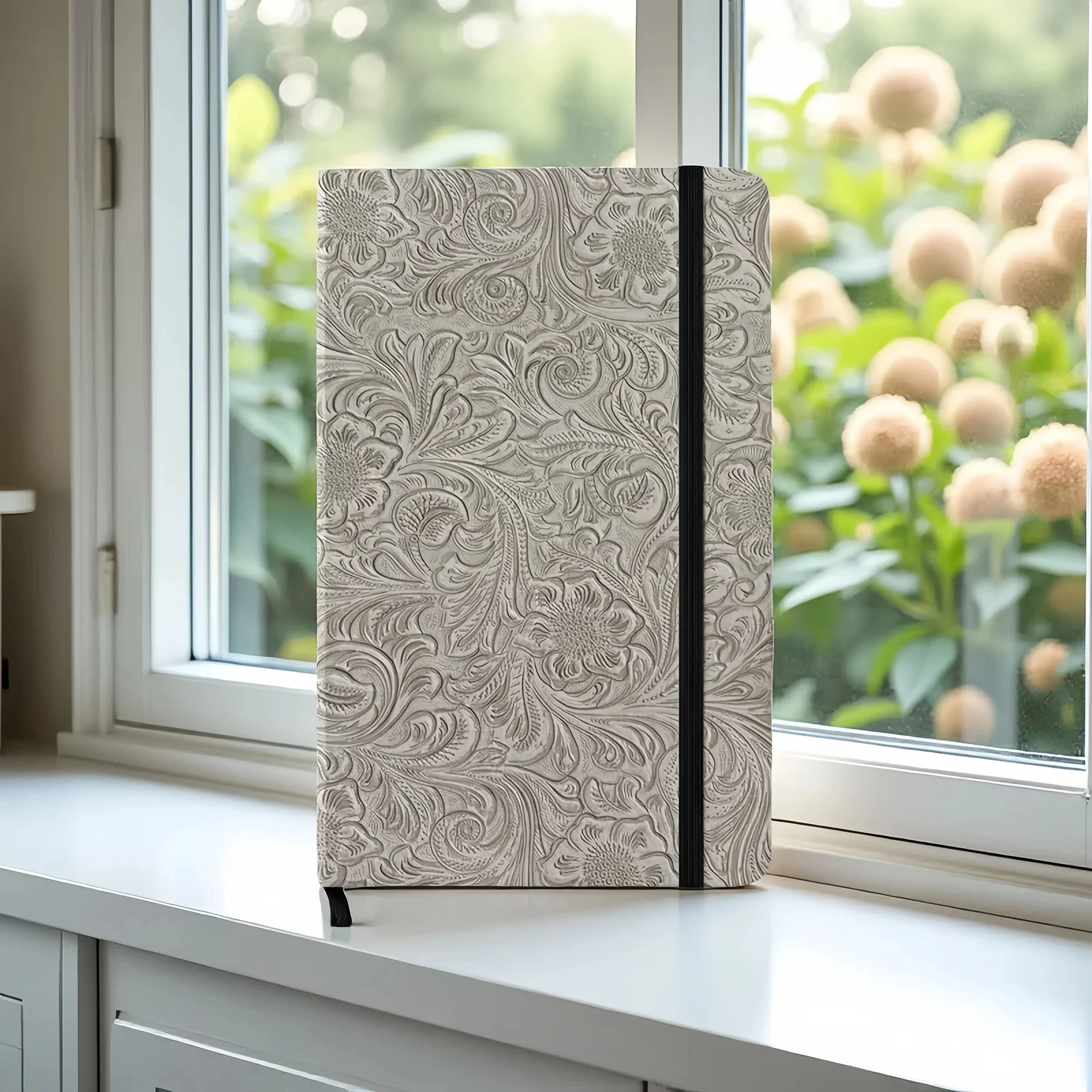 BUKE Retro-Notizbuch mit Blumenmuster und Punkten, 3D-geprägtes Kunstleder, A5-Format, Hardcover, 160 g/m² dickes Papier, Notizbuch mit 5x5-mm-Punktraster. – Detail 16