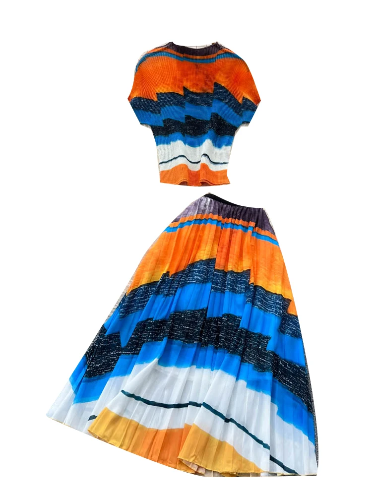

Faionable Print ort Sve T-irt And Pleated Skirt Set for Women Lightweight Summer High Waist Student orm