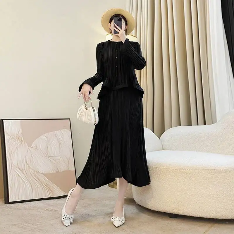 Two Women's Pleated Pieces Set Round Collar Single Breasted Long Sleeve Coat And Sleeveless Vest Dress Sets 28B7Y