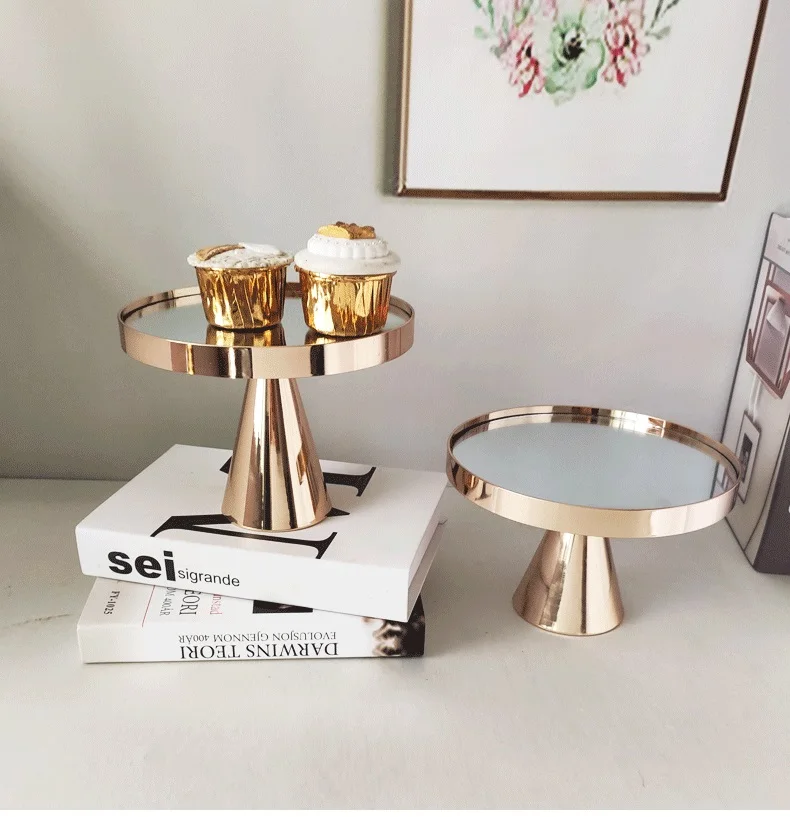 European Taper Metal Cake Stand Holder Gold Cake Stands For Wedding Cakes Table Decoration