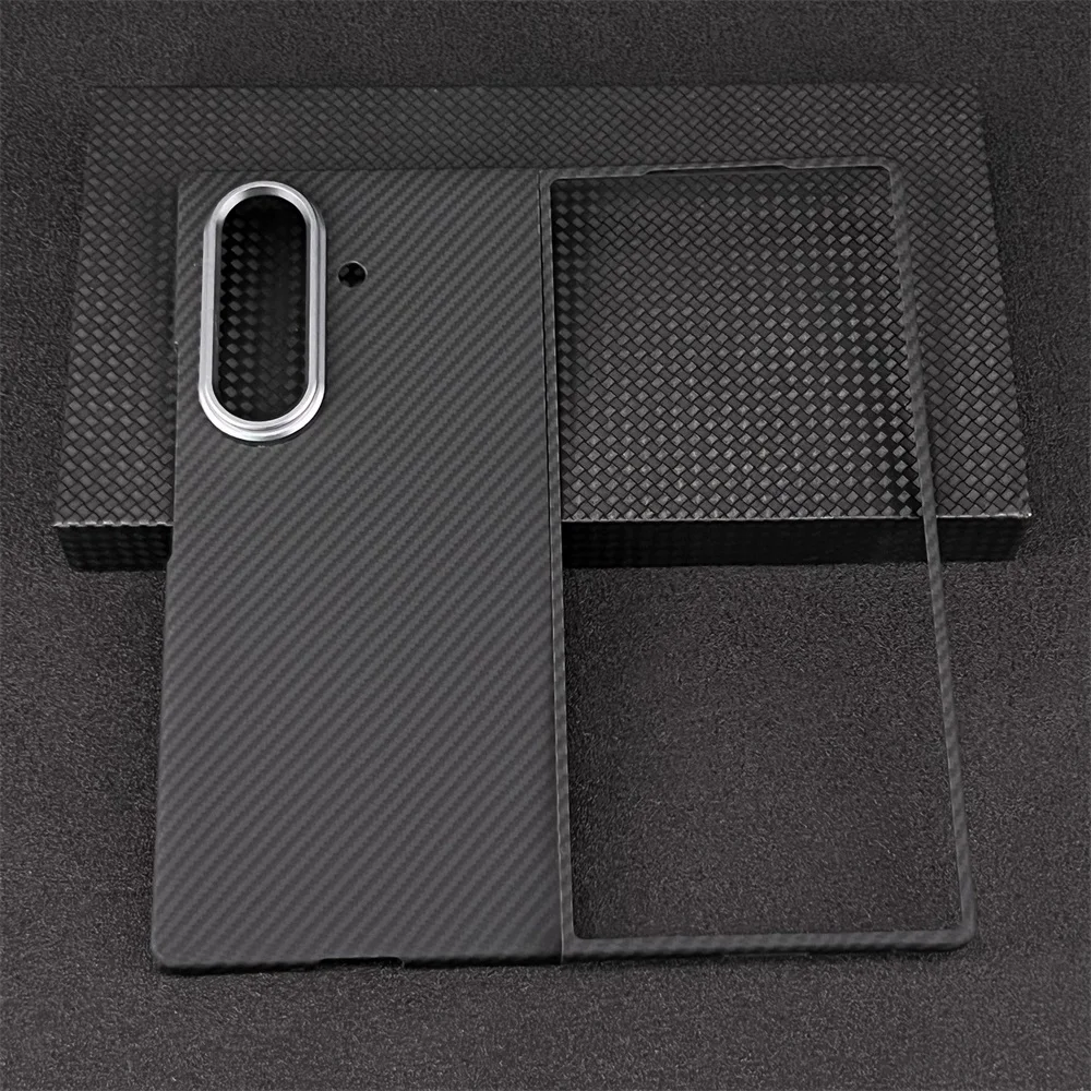 

For Samsung Galaxy Z Fold 7 Carbon Fiber Case Ultra thin Lightweight Armor Protective Cover Compatible with MagSafe