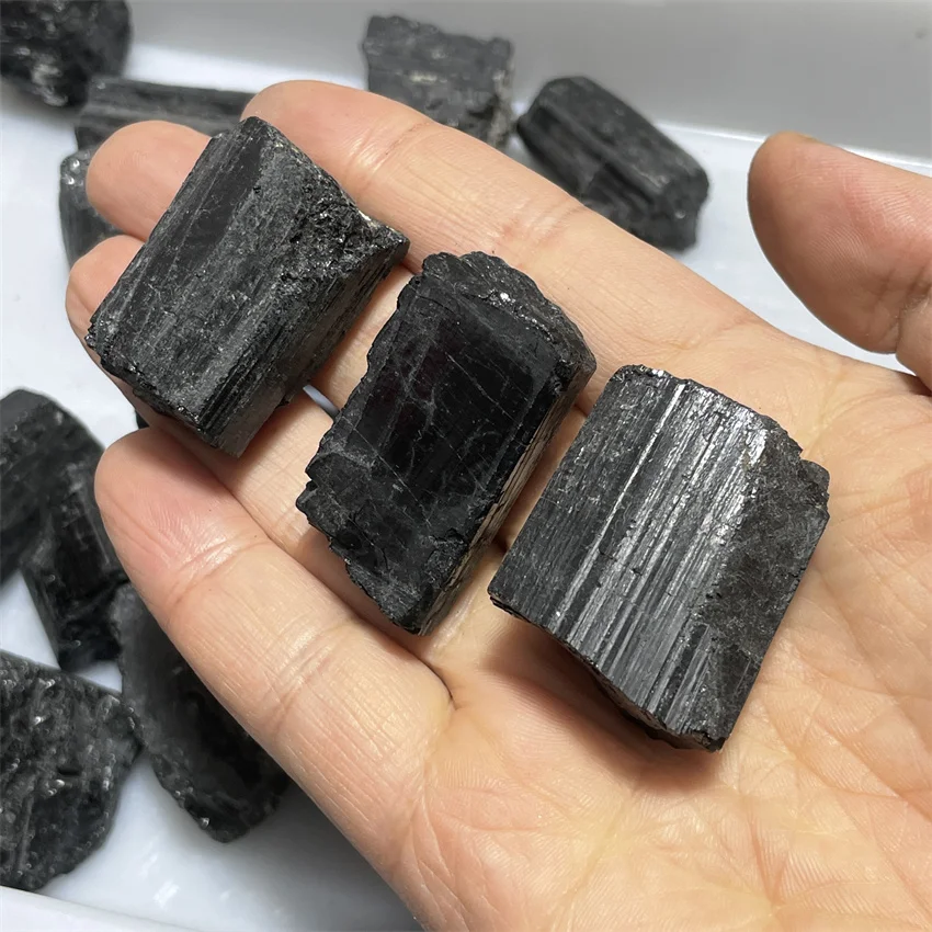 24pcs Raw NATURAL BLACK TOURMALINE CRYSTAL STONE ORIGINAL Ornament Original Stone Treatment Stone Point Healing