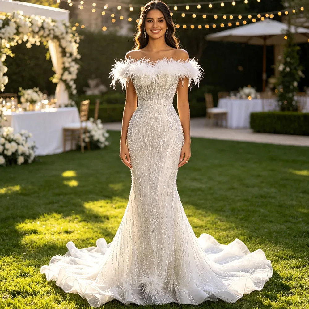 Stunning Strapless Off Shoulder Lace Up Back Bridal Dress Beading Feathers Sheath Fit Wedding Dress Customized