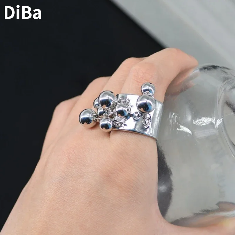 

Trendy Jewelry 2024 Trend New European and American Design Open Metal Beads Rings For Women Finger Gift Exaggerative Accessories