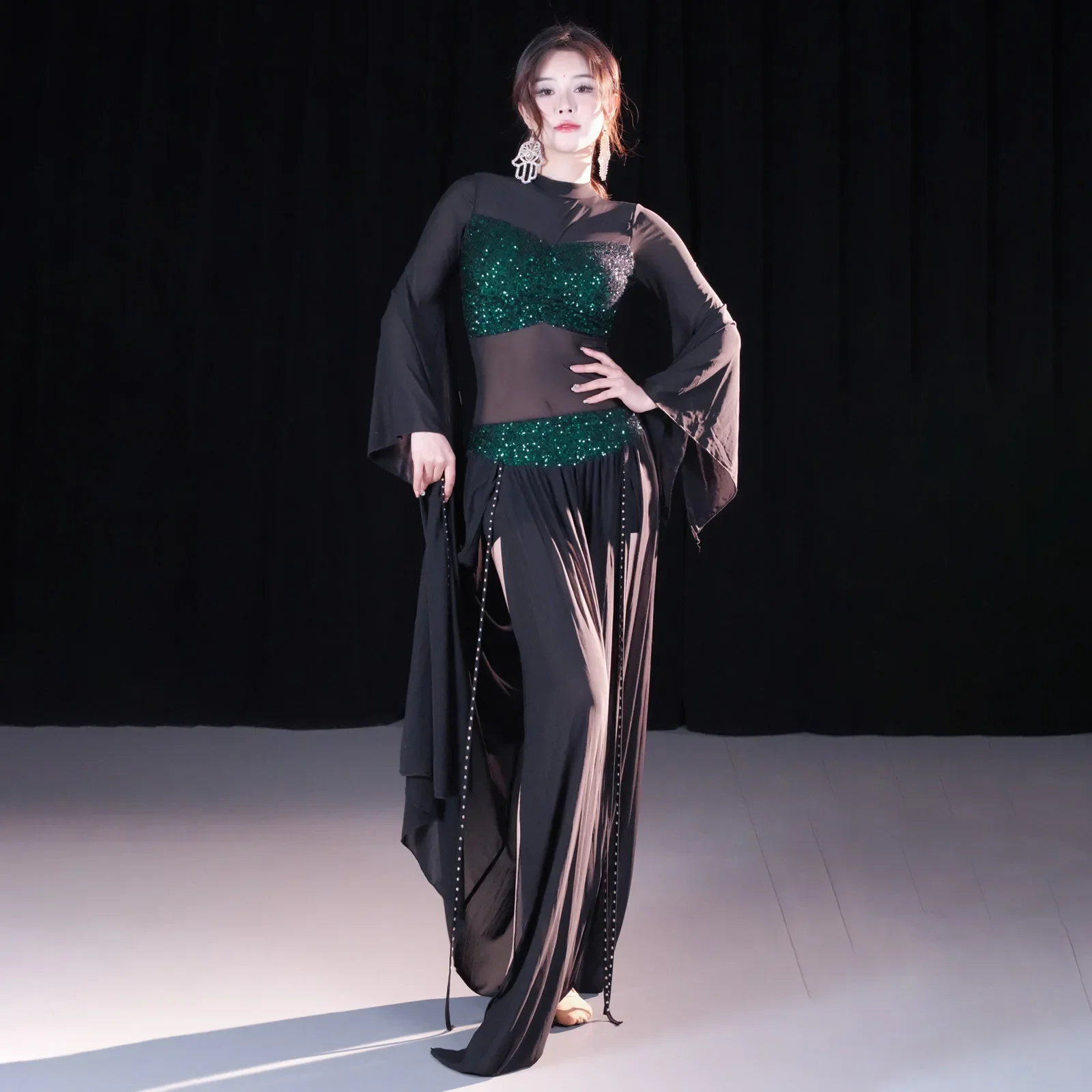 

Long Sleeve Sequin Moroccan Bellydress Stretchable Mesh Belly Dance Corset XL Size Oriental Lesson Wear Belly Dance Costume