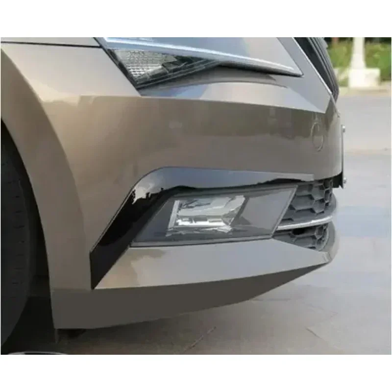 New！ For Skoda Superb front bumper corner protector and anti-collision strip fog lamp eyebrow frame decorative accessories 2019