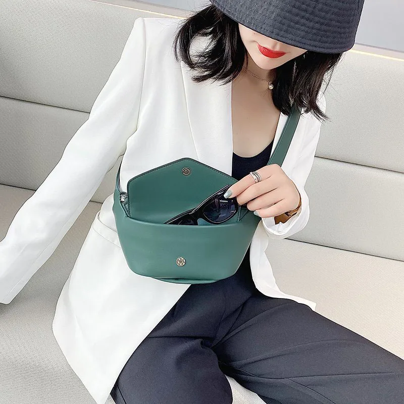 Solid Color Waist Bags For Women Quality Leather Crossbody Bag Travel Small Chest Bag Women Fanny Pack Belt Bag Female Purses