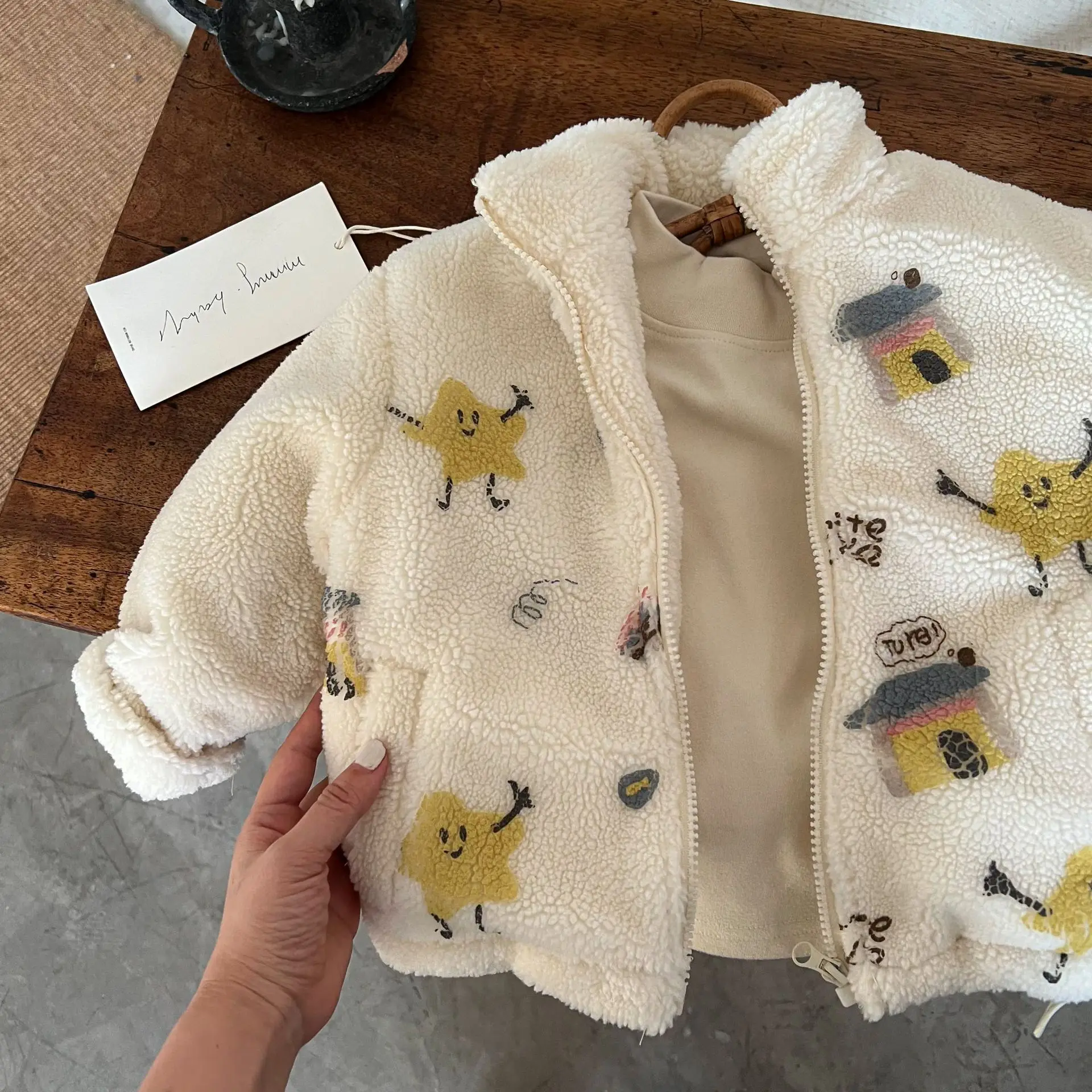 Children's coat 2024 winter new boys and girls cartoon lamb wool coat baby thickened zipper shirt
