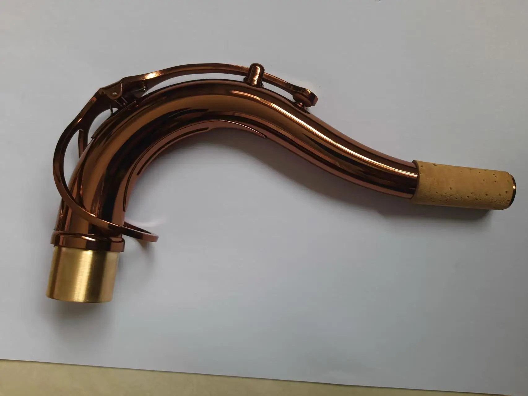 B-baritone tenor saxophone curved neck coffee gold baritone tenor saxophone curved neck