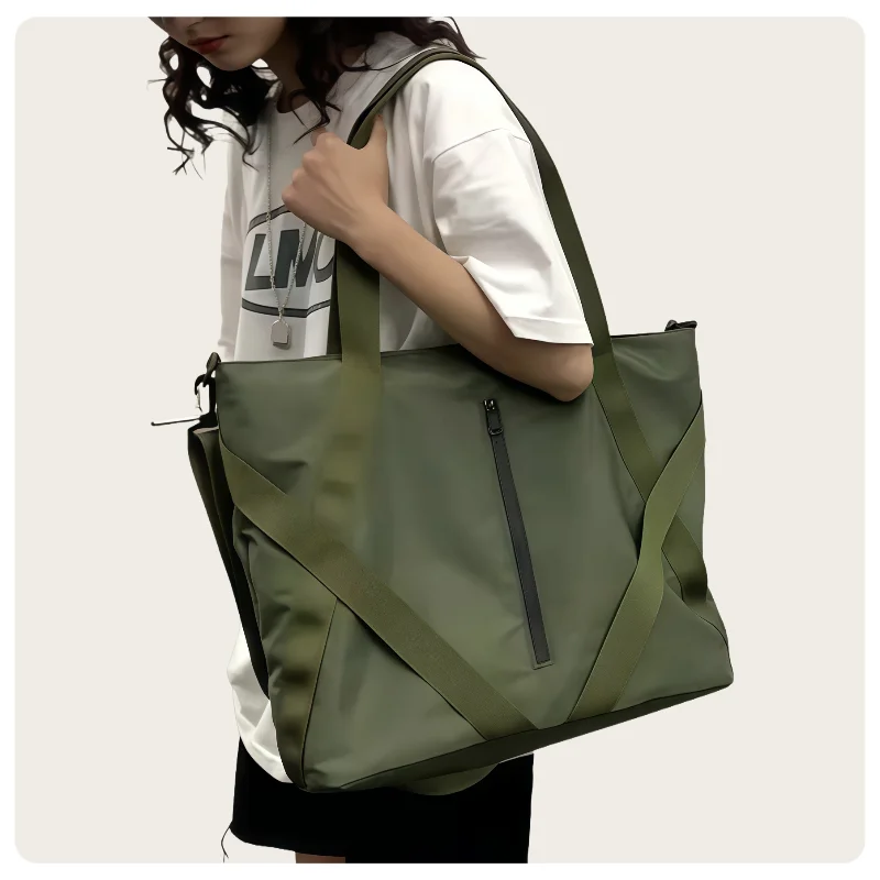 Modische und trendige Aufbewahrungstasche mit großem Fassungsvermögen im Instagram-Stil, unisex, geeignet für Studenten, aus wasserabweisendem Nylonmaterial, erhältlich in Schwarz und Dunkelgrün, kann als Handtasche, Umhängetasche, Schultertasche, Reisetasche oder Tragetasche verwendet werden. – Detail 4