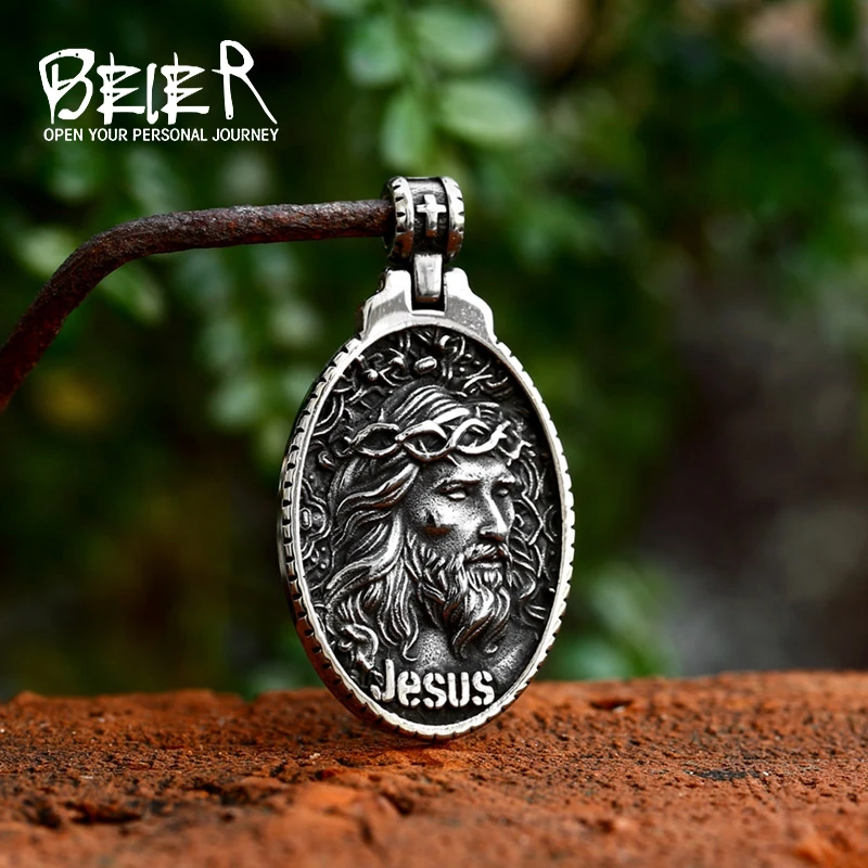 BEIER 2023 New Arrival Christian Jesus Pendant Oval Shape Exquisite Vintage Men\'s Necklace Crown of Thorns Jesus Jewelry Gift