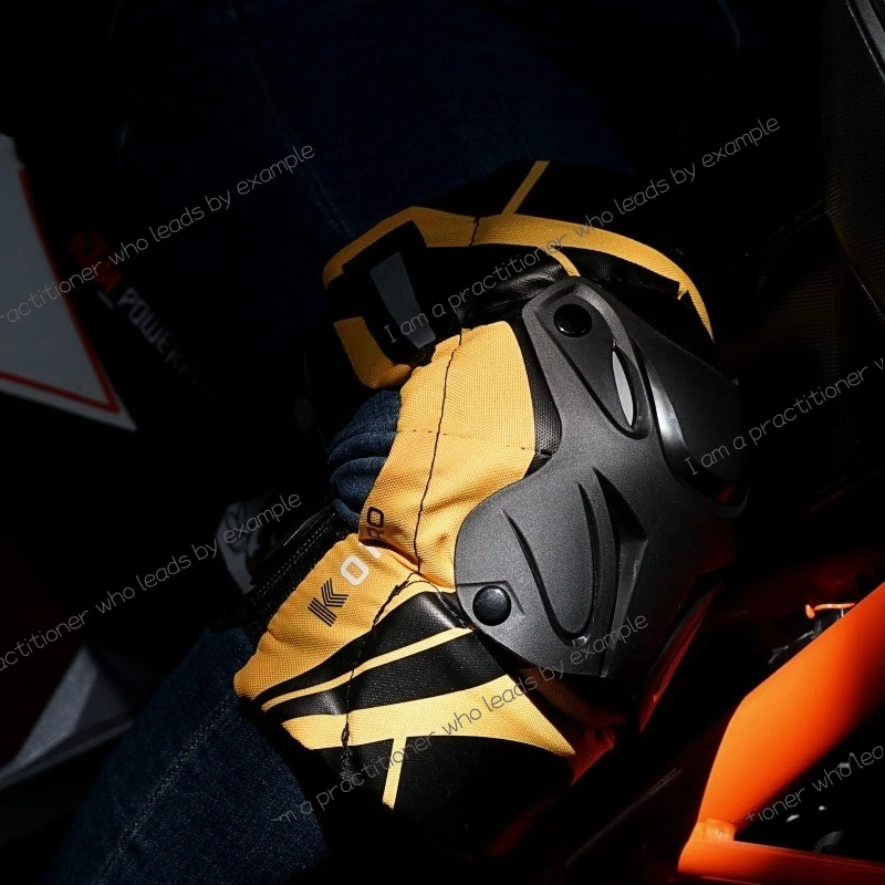 Perlengkapan Keselamatan Sepeda Motor Pelindung Lutut Produk Berkendara Off-Road Legging Pelindung Pengendara Reflektif Malam Hari