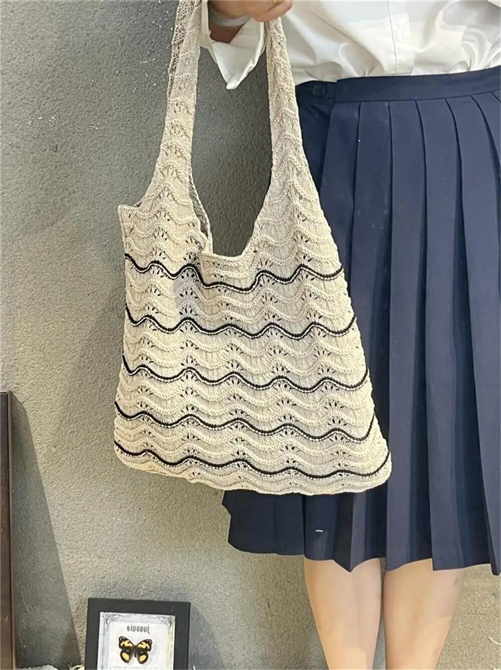 

New Retro Hollow Knitted Ladies oulder Bag Large Capaci Commuter Tote Bag Single oulder Bag Korean Sle Pure Color