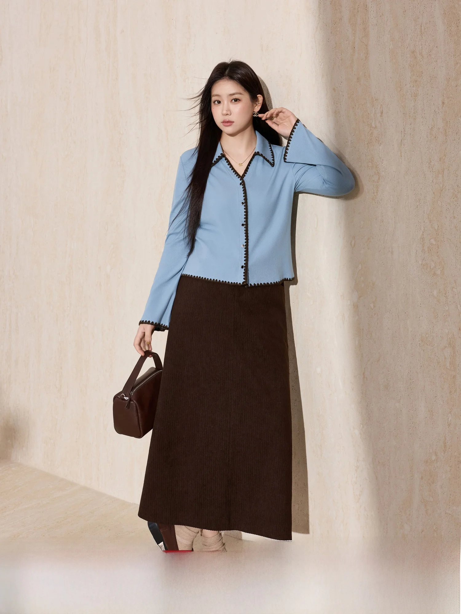 

Синий язык, большой размер, вязаный цветной кардиган с v-образным вырезом, утягивающая вельветовая юбка, комплект, женская модная осенняя рабочая одежда