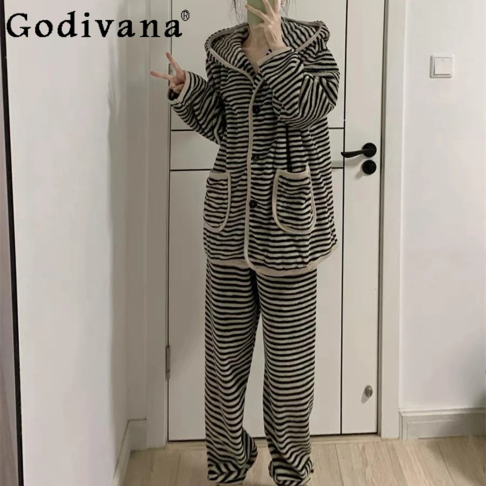 

Korean Striped Women's Pajamas Set Winter 2024 New Coral Fleece Fleece Warm Plush Loungewear Sleepwear