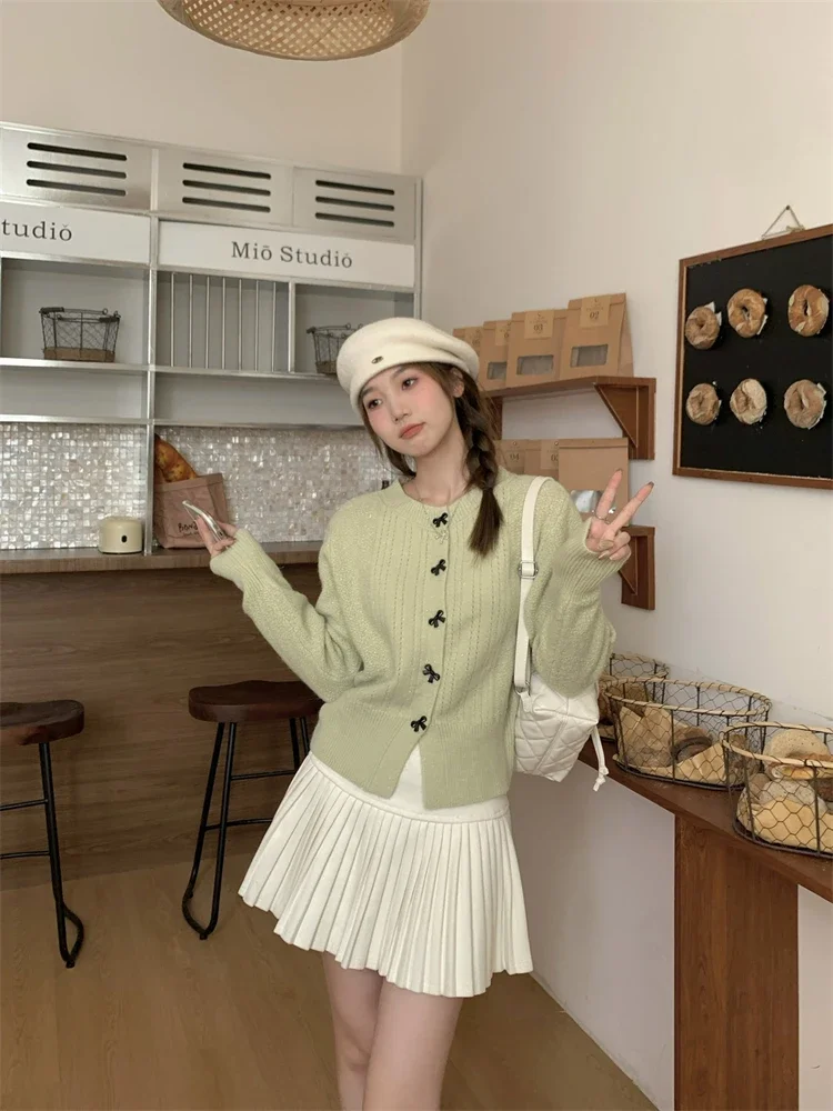 New Autumn and Winter Fashionable Style Loose Green/white  Short Bow Advanced Sweet  Cardigan Knitted  Sweaters for Women Tops