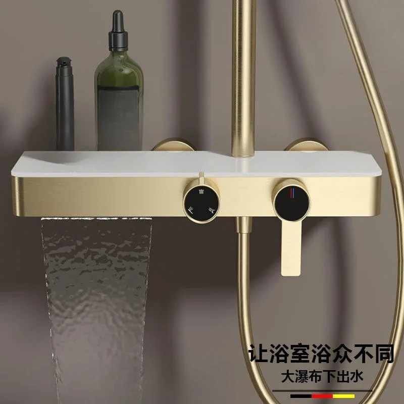 Set doccia, tavolo portaoggetti, doccia pioggia caduta, uscita acqua