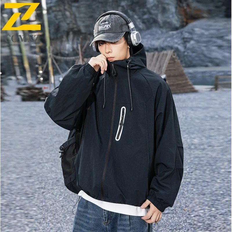 

COMXZ Mens Softshell Jacket High Fashion Reflective Strip Windbreaker Outdoor Mountaineering Scratch Resistant Autumn Jacket