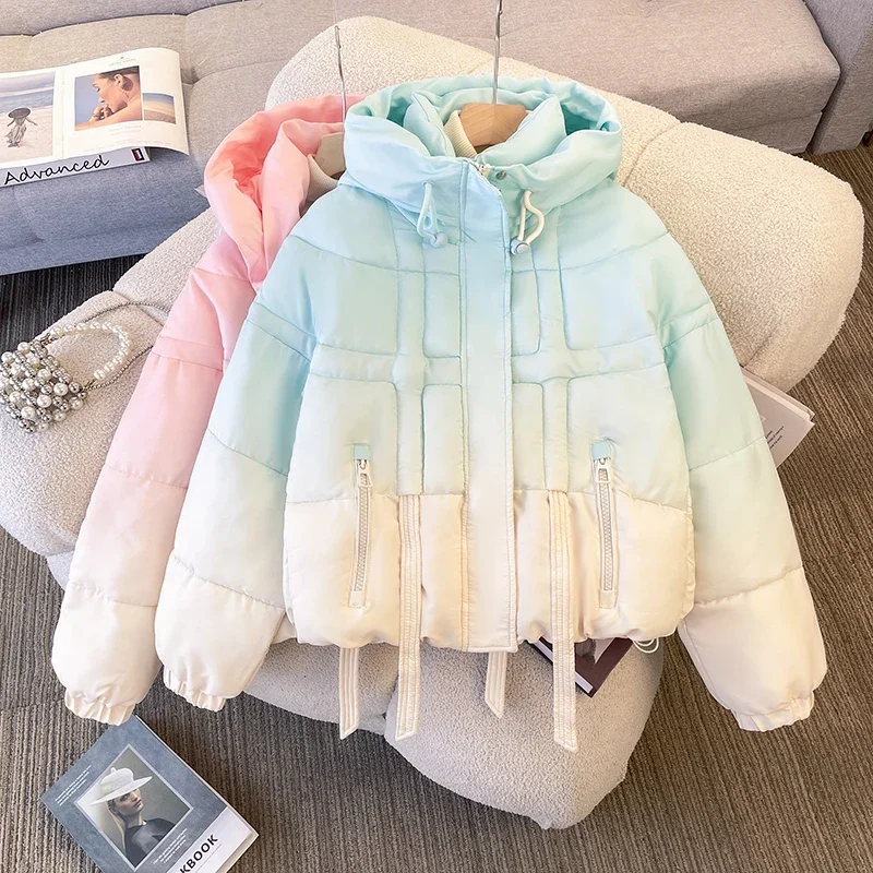 2025년 신상 그라데이션 컬러 스타일리시 여성 겨울 트렌드 자켓 두꺼운 보온성 독특한 디자인의 면 코트