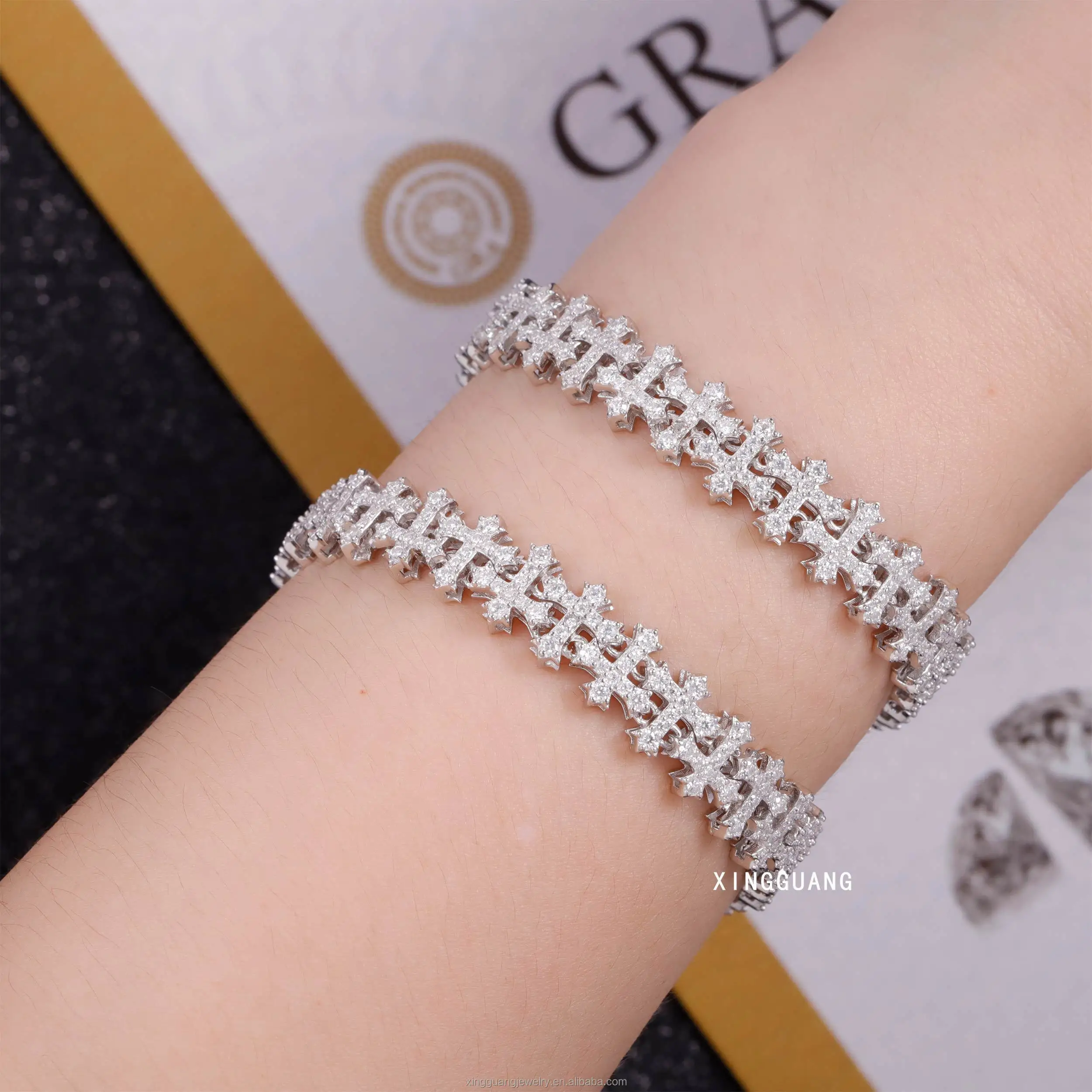 New Hip Design Hop Cuban Bracelets S925 Silver D Color VVS Ice Out Moissanite Diamond White Gold Plated Cuban Cross Bracelet..