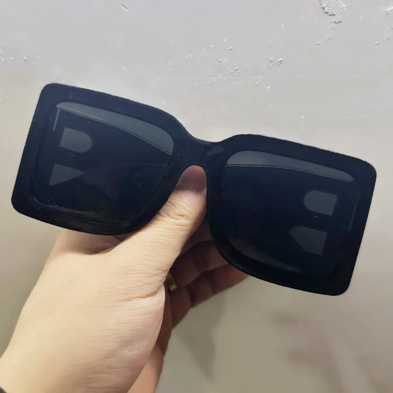 

Vintage Luxury Brand Designer Super Large Square Sunglasses Women Popular Punk Men Sun Glasses Trending Ladies Shades UV400