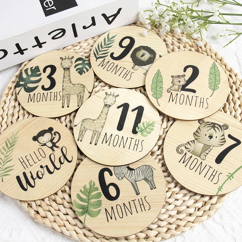 7pcs Wooden Baby Milestone Cards Jungle Animals Theme Photography Milestones Memorial Monthly Newborn Number Card Accessories