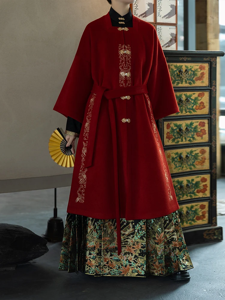 

Шерстяная одежда Чан Гун Юй: Новое китайское платье с квадратным воротником, улучшенное Ханьфу для церемонии питья, новогодний праздничный халат, женская модная одежда