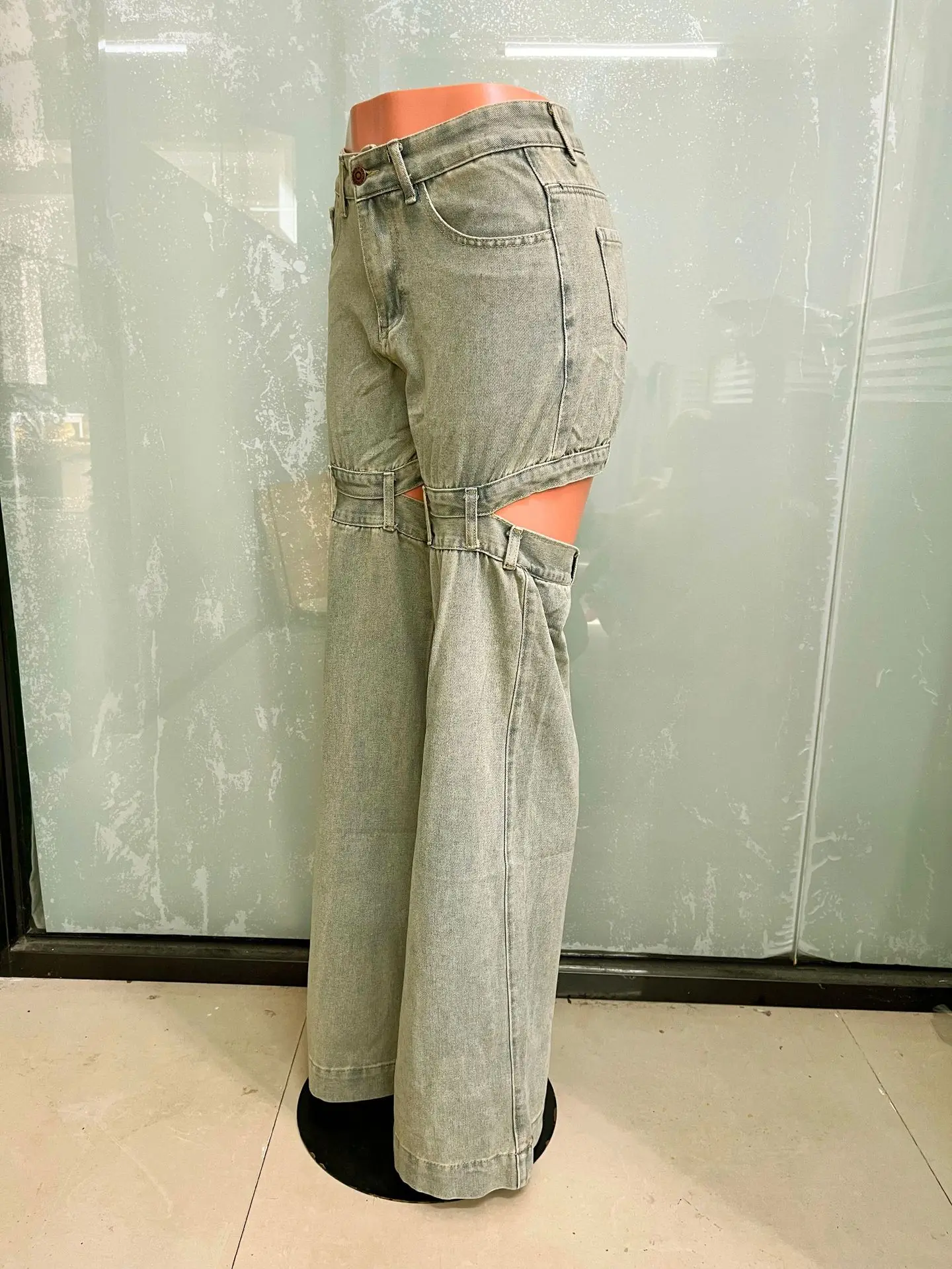 Women's High Street Fashion Retro Washed Hollow Out Jeans Personalized New Female Vintage Show Legs Sexy Nightclub Denim Pants