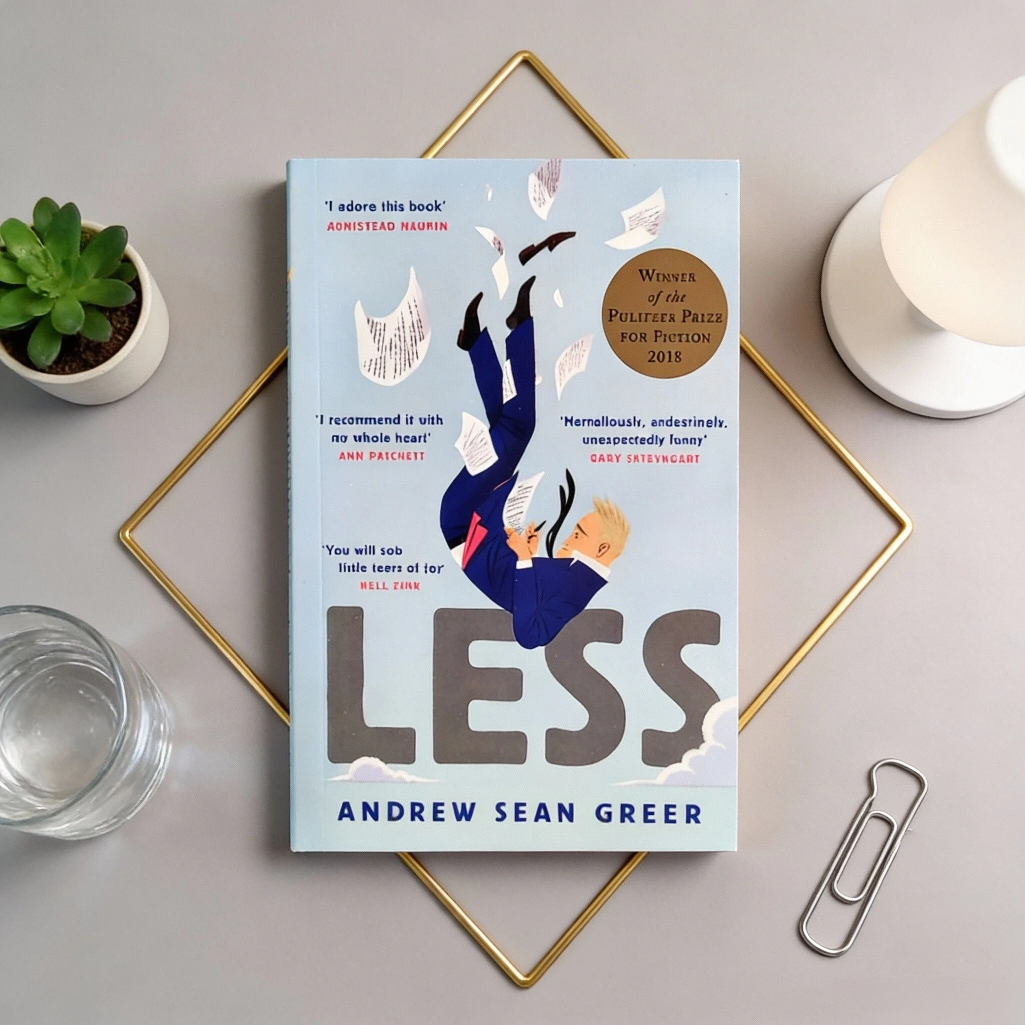 

LESS от Эндрю Шона Грера - Приз Pulitzer-2018 - Победная фантастика (теплая и юмористическая) для любителей литературы