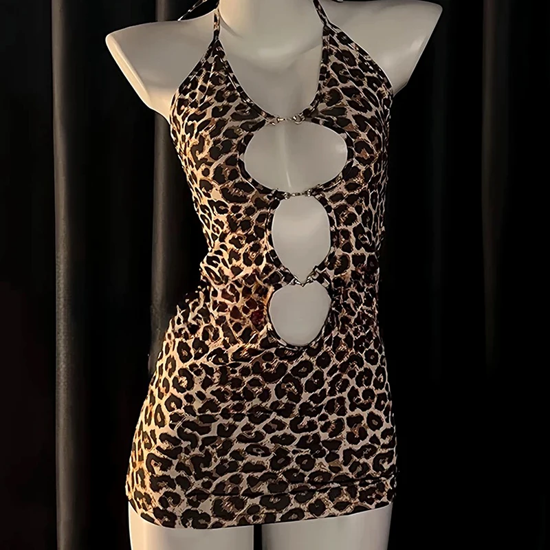 فستان مثير صغير بطبعة الفهد لعام 2025 فستان رسن بدون ظهر من قطعة واحدة ملابس داخلية مجوفة للحفلات والنوادي الليلية