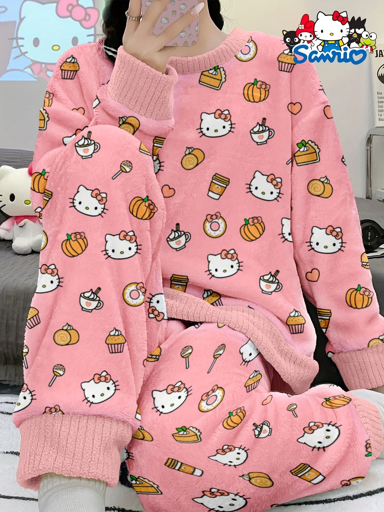 Women's HelloKitty velvet pajama set, featuring a long-sleeve top and matching pants, comfortable winter sleepwear